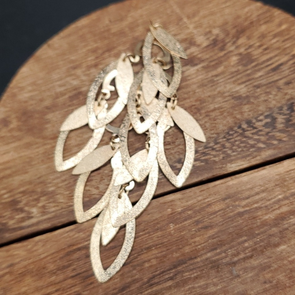 P117 peacock flames‎ pendant